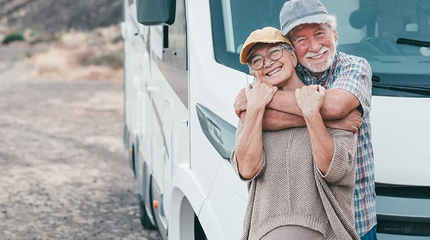 Retirement-Couple-traveling